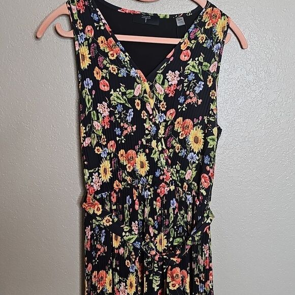 NWT Tahari Sunray Garden Sunflower Print Sleeveless V-Neck Plisse Maxi Dress XS - Picture 3 of 9